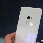 Xiaomi Mi Mix Putih Hadir di CES 2017