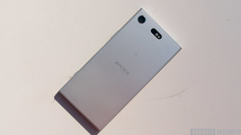 Harga dan Spesifikasi Sony Xperia XZ1