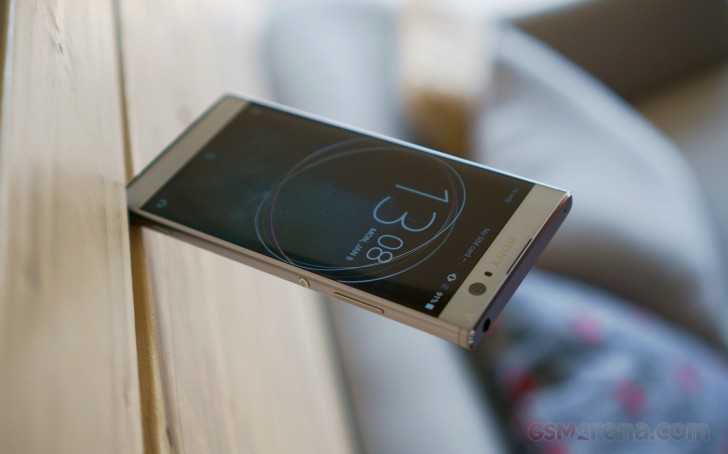 Harga dan Spesifikasi Sony Xperia XA2